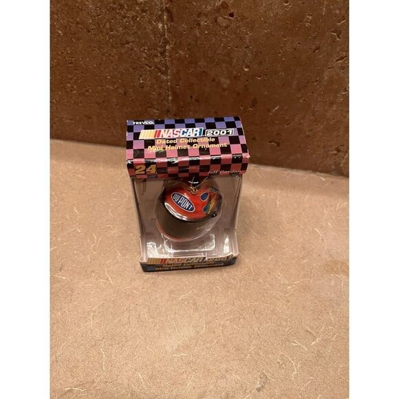 NASCAR 2001  #24 Jeff Gordon Collectible Mini Helmet Christmas Ornament new - Picture 1 of 6
